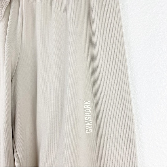 NWT Gymshark Pause Joggers in Pebble Gray Size XS - Picture 10 of 10